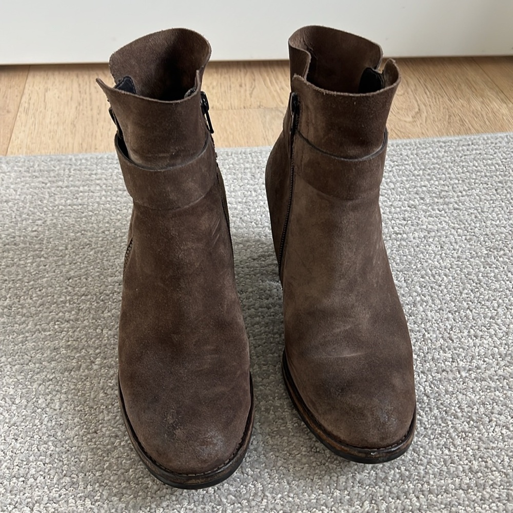 Paul Green Brown Suede Heeled Bootie - Picture 2 of 4